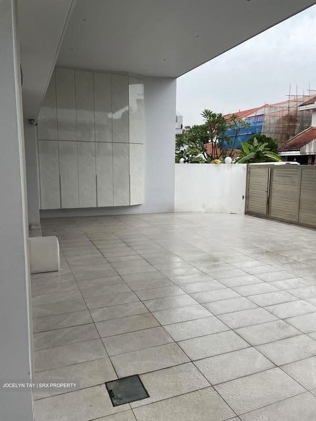 Saraca Gardens (D28), Terrace #627490431